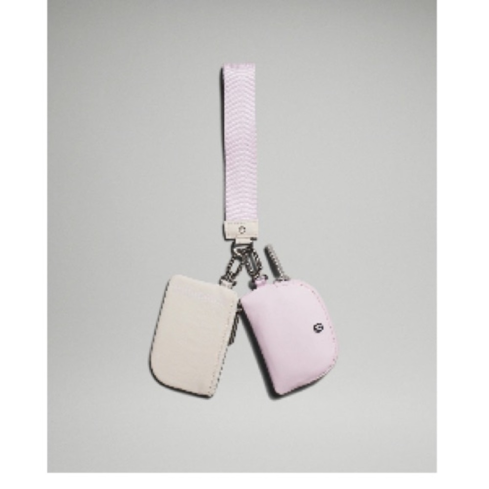 RARE lululemon dual pouch wristlet